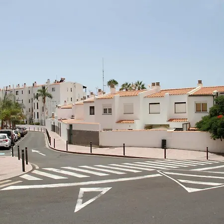 Jardines Del Mar, Puerto Santiago アパート *